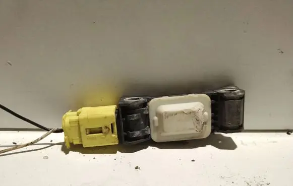 Nissan Note (E11) Airbag control unit/module 0285003060