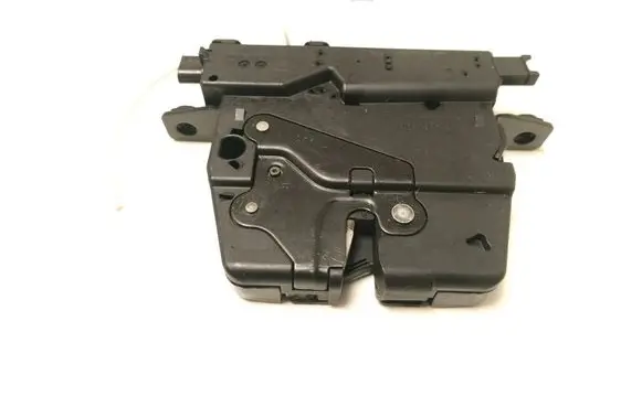 Loading door lock
