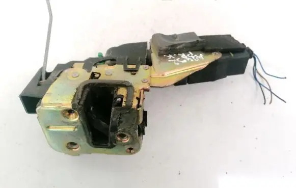 Mitsubishi Carisma Front door lock