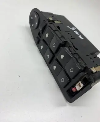 BMW 5 E39 Electric window control switch 61316904301