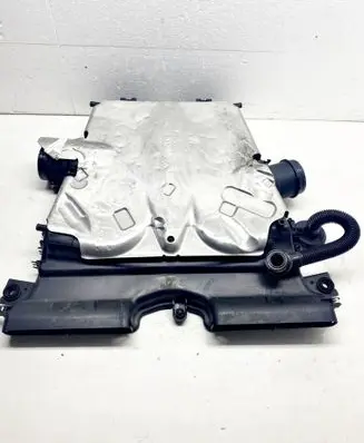 Audi Q7 4M Air filter 4M0133843A