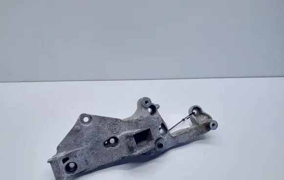 Opel Corsa F Generator/alternator bracket 9809714680