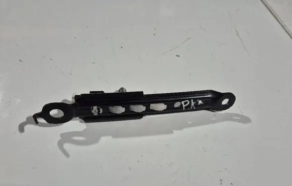 Toyota Avensis T270 Seat belt adjustment rail 