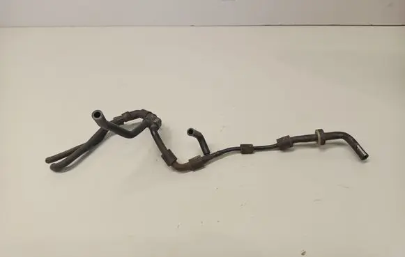 Volkswagen Golf VII Vacuum line/pipe/hose 04L131051B