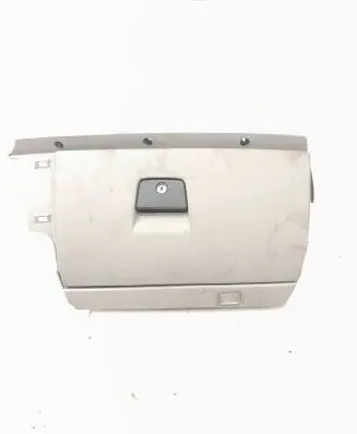 Volvo V50 Glove box 8626141 3865