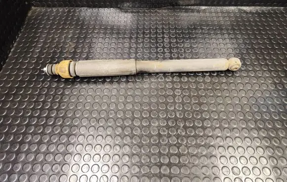 Nissan Leaf I (ZE0) Rear shock absorber/damper