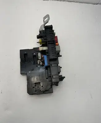 Mercedes-Benz C W204 Fuse module 2049060205 2049019702 2319025101