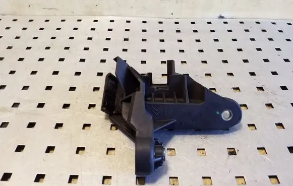 Peugeot 208 Other engine bay part