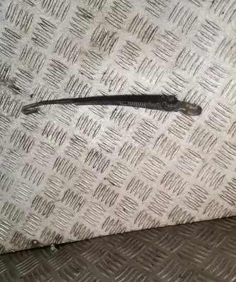 Volkswagen Touran I Rear wiper blade arm 3b9955707a