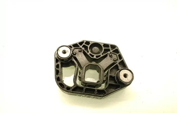 Volvo S60 Radiator mount bracket 31439575