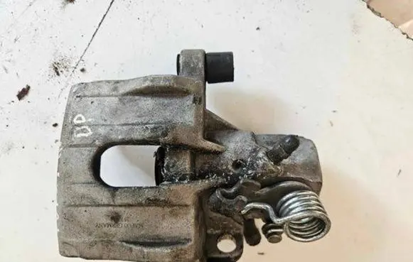 Ford Focus Rear brake caliper