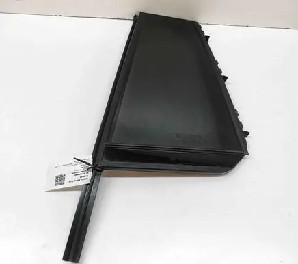 BMW X7 G07 Rear vent window glass 7444113