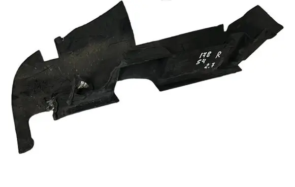 Audi A4 S4 B5 8D Intercooler air guide/duct channel 8D0121283C