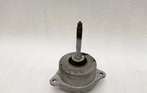 Porsche 911 997 Engine mount bracket 99737504908