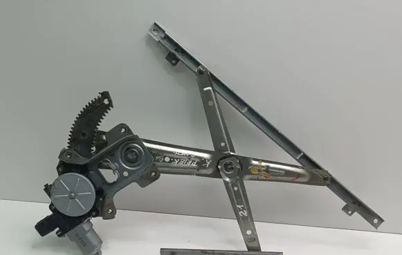 Mitsubishi Outlander Front door window regulator with motor 612220