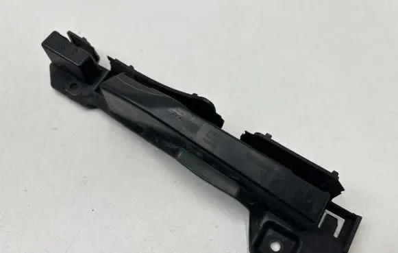 BMW 2 G42 Rear bumper mounting bracket 8495052 11739610