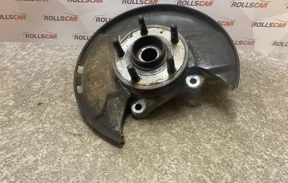 Opel Insignia A Front wheel hub spindle knuckle