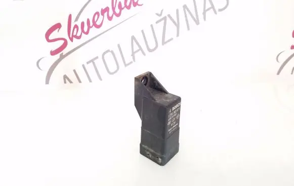 Renault Kadjar Glow plug pre-heat relay 110673774R 20150321 0281003070