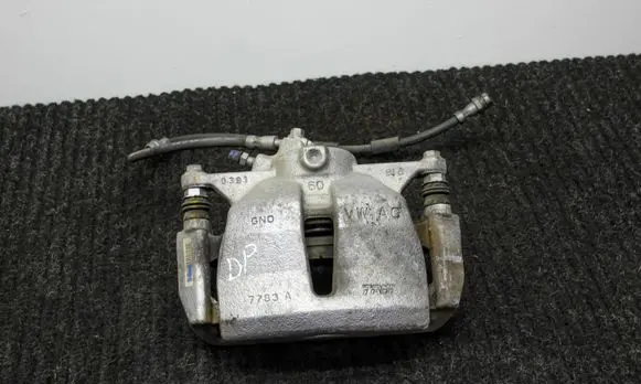 Audi Q3 F3 Front brake caliper 5QF106M 7783A