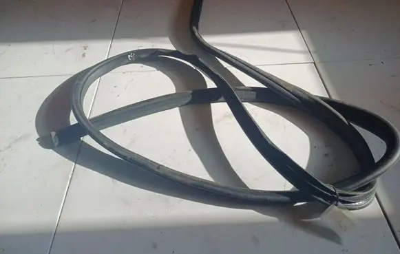 Ford C-MAX I Rubber seal front coupe door 