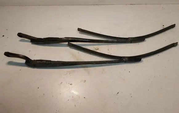 Audi A6 Allroad C5 Front wiper blade arm 4B1955408D