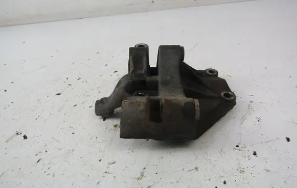 Peugeot 206 CC A/C compressor mount bracket 9631005880