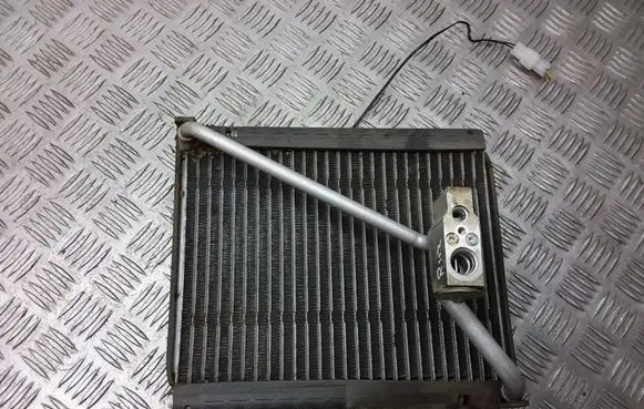 Mitsubishi Outlander Air conditioning (A/C) radiator (interior) 