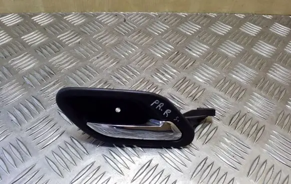 BMW 5 E39 Rear door interior handle 8226050