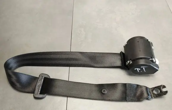 Audi A3 S3 8V Rear seatbelt 629416900