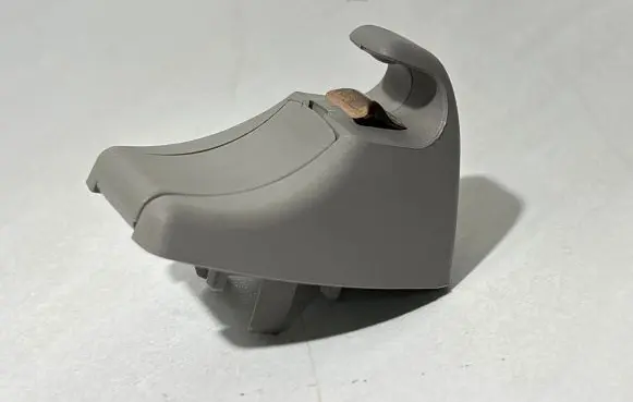 Sun visor clip/hook/bracket