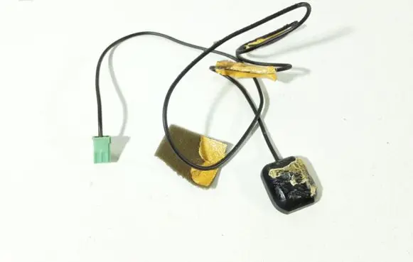 Toyota Yaris Aerial antenna amplifier 19500005200700
