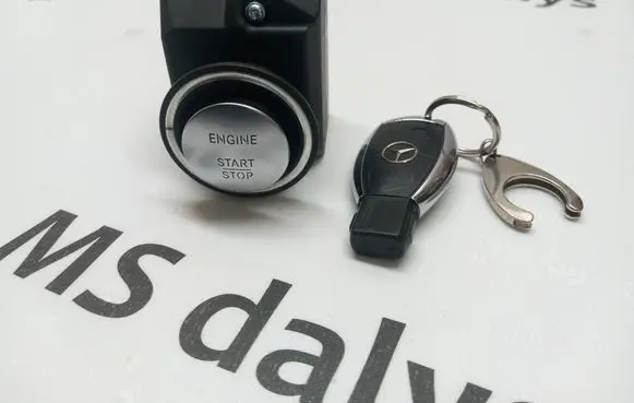 Mercedes-Benz R AMG W251 Ignition lock A1645450708 1645450708 A2215450514