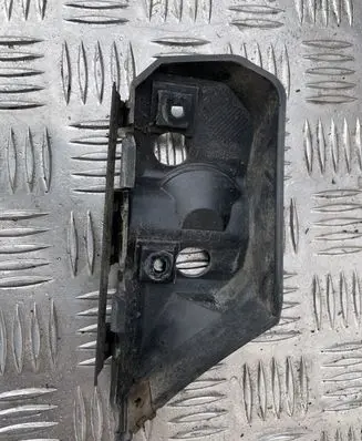 Volvo V50 Front bumper mounting bracket 30655875