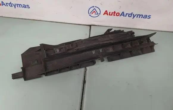 Radiator trim