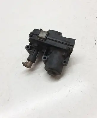 Opel Insignia A Intake manifold valve actuator/motor 