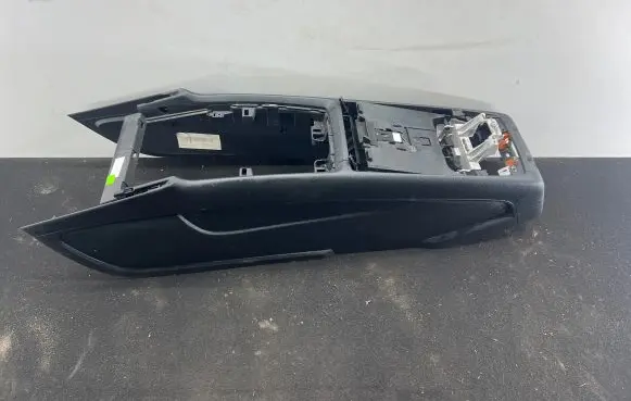 Audi Q7 4L Center console 4L2863244C