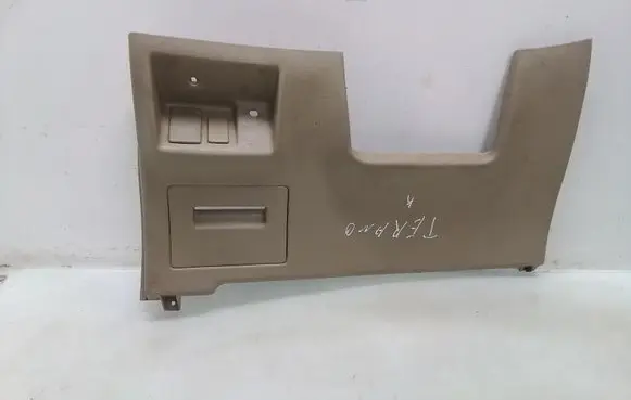 Dashboard lower bottom trim panel