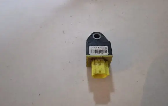 Hyundai Santa Fe Airbag deployment crash/impact sensor 959203Z100