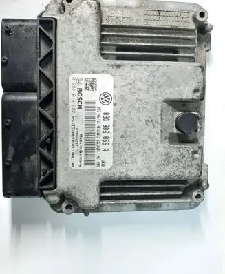 Volkswagen Touran I Engine control unit/module 03G906056A 0281014682