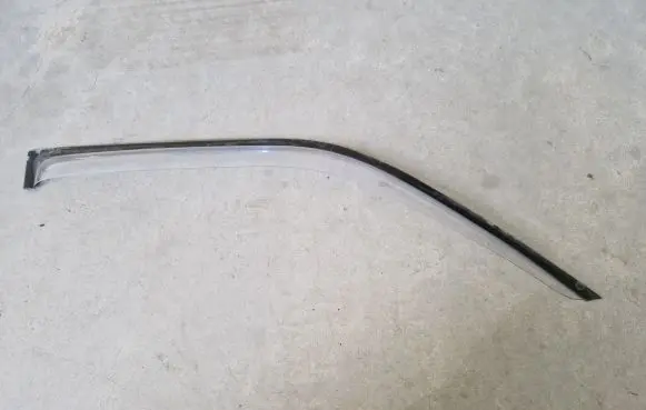 Mitsubishi Pajero Sport I Front door wind deflector 