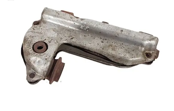 Chrysler 300M Exhaust manifold