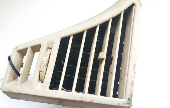 Chrysler Sebring (JS) Dash center air vent grill 1000292