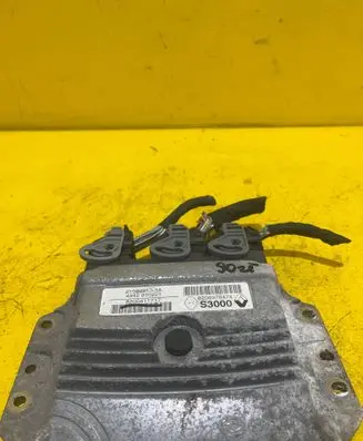 Renault Modus Engine control unit/module 8200411717