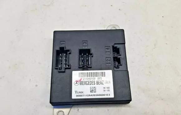 Mercedes-Benz E W211 Comfort/convenience module 2115452132 nr1905