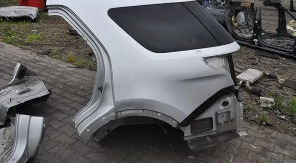 Ford Explorer V Rear quarter panel