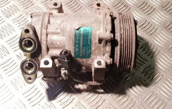 Mazda 3 I Air conditioning (A/C) compressor (pump) 3M5H19D629SA