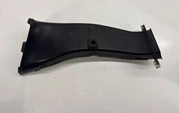 BMW X1 F48 F49 Air intake duct part 7342492 51747342492