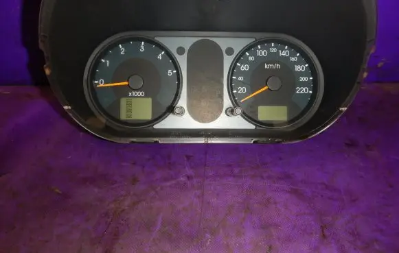 Ford Fiesta Speedometer (instrument cluster) 2S6F10849NE