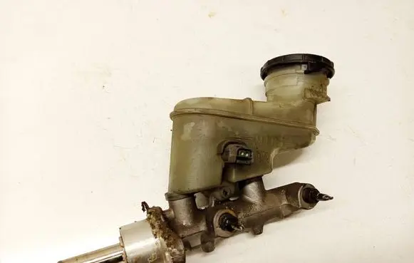 Honda Accord Master brake cylinder 