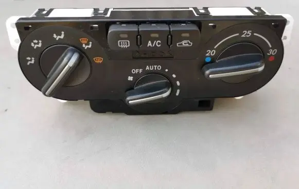 Subaru Impreza II Climate control unit 72311FE051 3B60234700